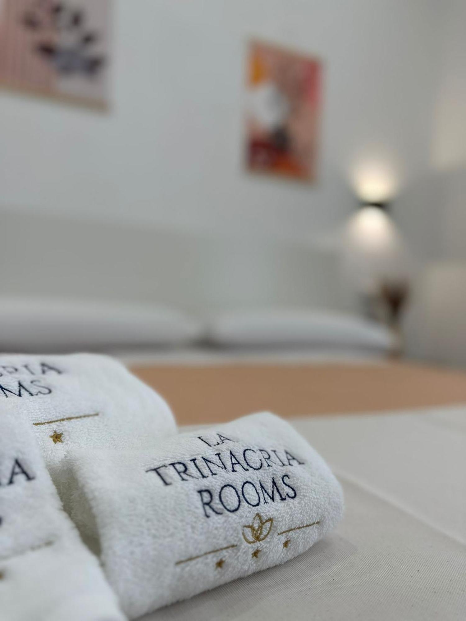 La Trinacria Rooms Trapani Exteriör bild