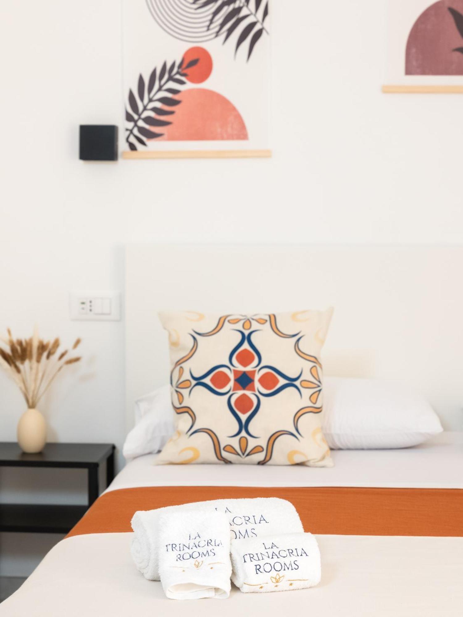 La Trinacria Rooms Trapani Exteriör bild
